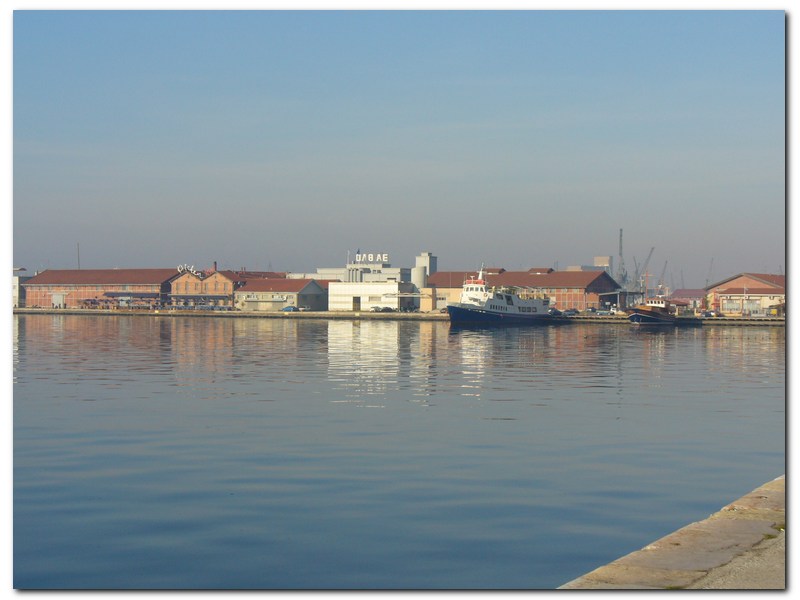 Солун, Старите складове на пристанището
